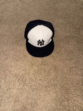 New Era Navy and White New York Yankees Fitted Hat